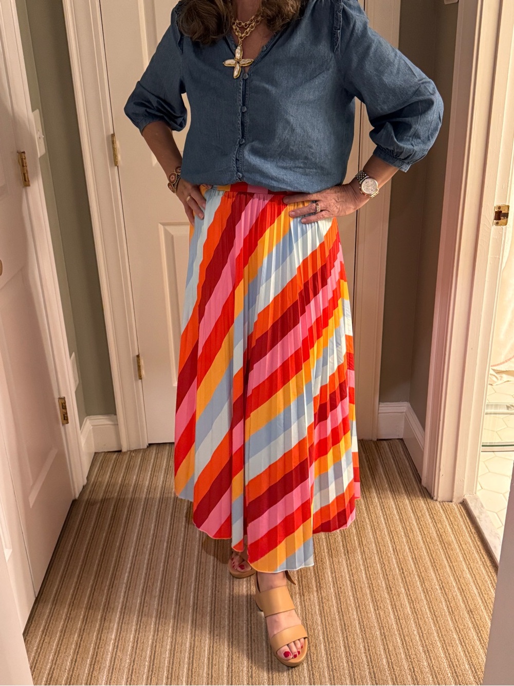 Multicolor Diagonal Stripe Pleated Midi Skirt